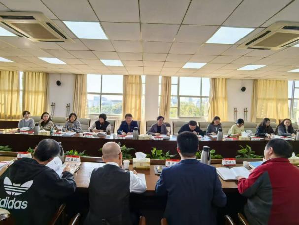 118518446a00b1a84ba16710229a0f45